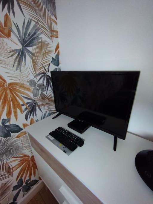 Le Ptit Nid De Louviers Tv/Fibre Lejlighed Eksteriør billede